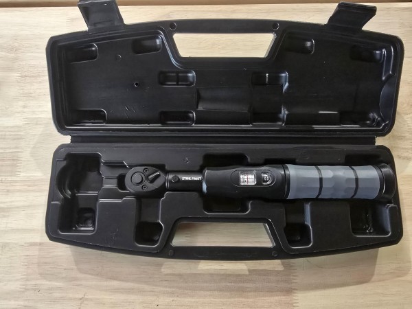 Drehmomentschlüssel 1/4" 5–25 Nm Stahl-Faust Falco