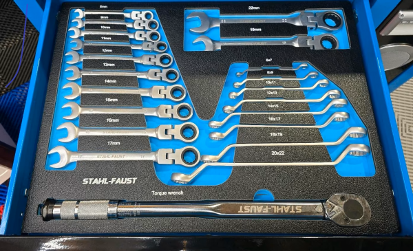 Werkzeugeinlage Modul mit Ratschenschlüssel Ringschlüssel und Drehmomentsschlüssel